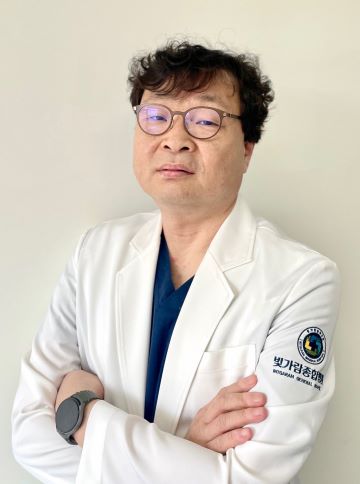 장기훈 원장 사진